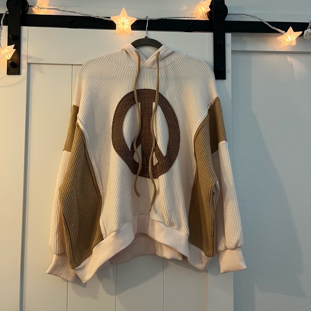 Easel Los Angeles Cream Waffle-Knit Hoodie (M)